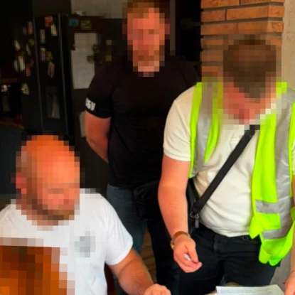 На Миколаївщині підрядника підозрюють у розкраданні коштів на захисті енергооб’єкта. Фото: СБУ