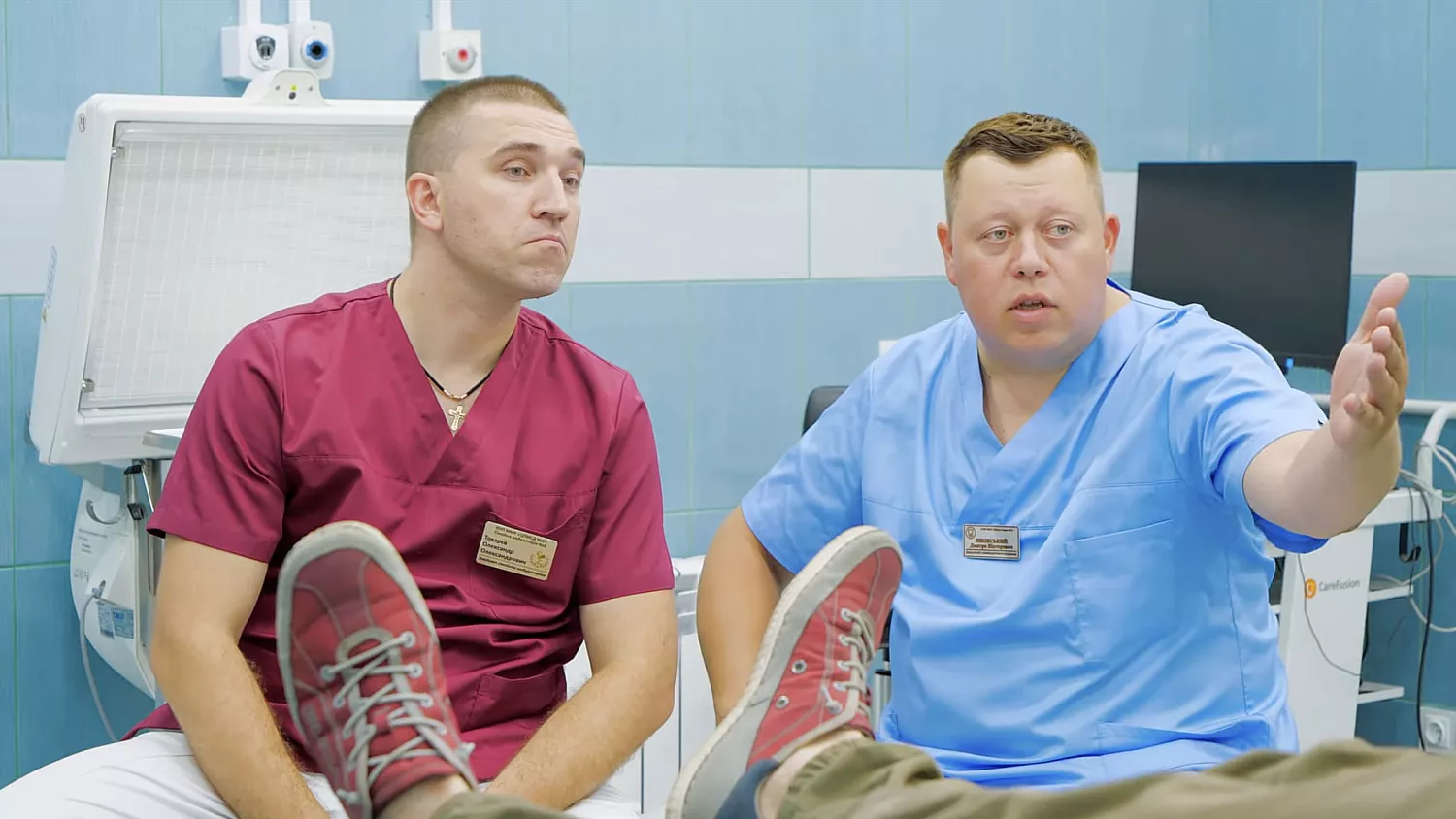 МАРТ привітав медиків кліпом у стилі фільму «Леон». Скриншот з відео