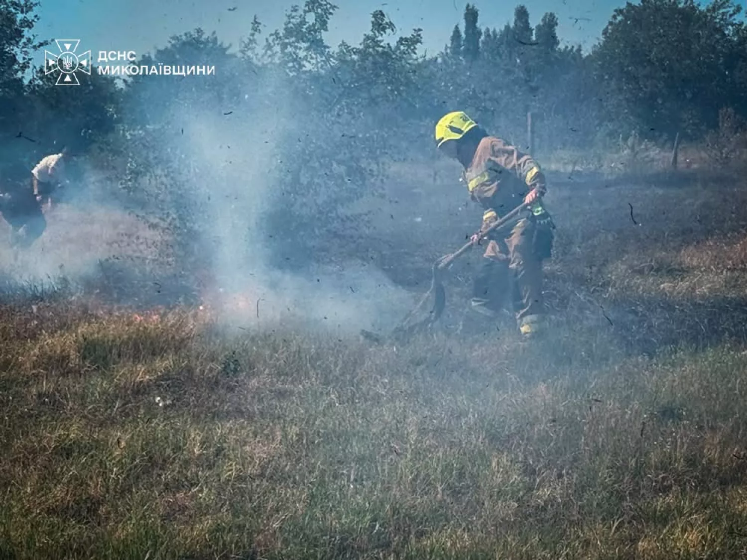 Ліквідація пожежі в Миколаївській області. Фото: ДСНС Миколаївщини