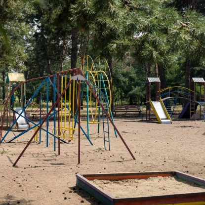 Дитячий майданчик у парку «Ліски». Фото: НикВести