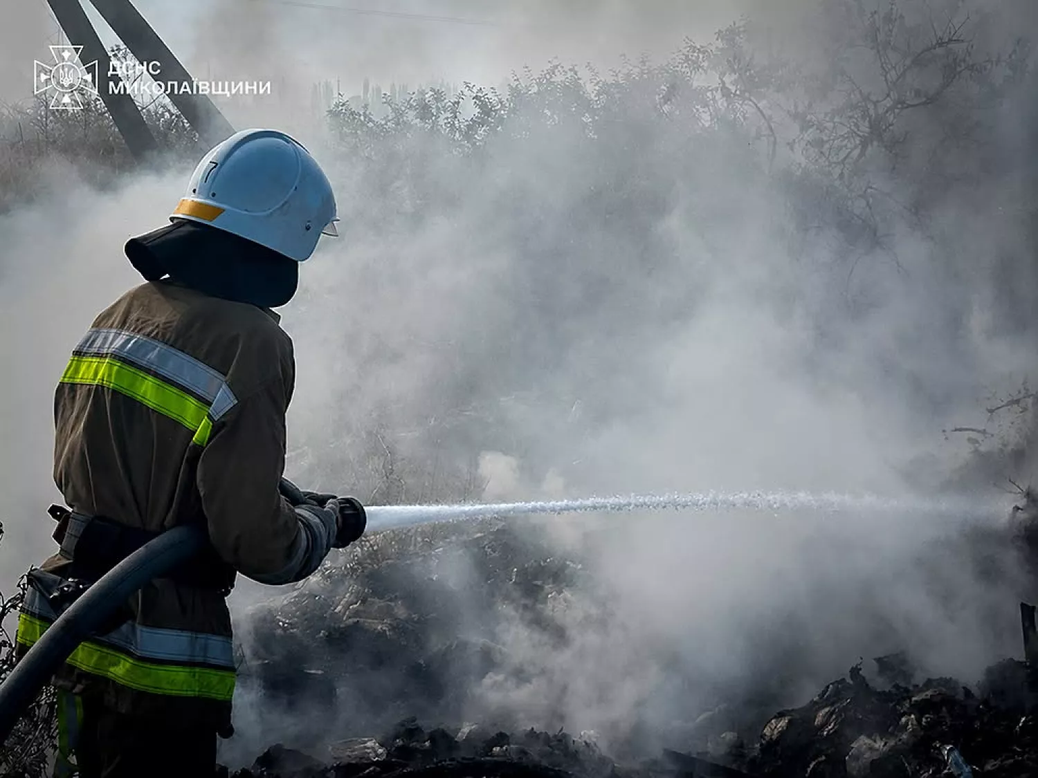 Ліквідація пожежі в Миколаївській області. Фото: ДСНС Миколаївщини