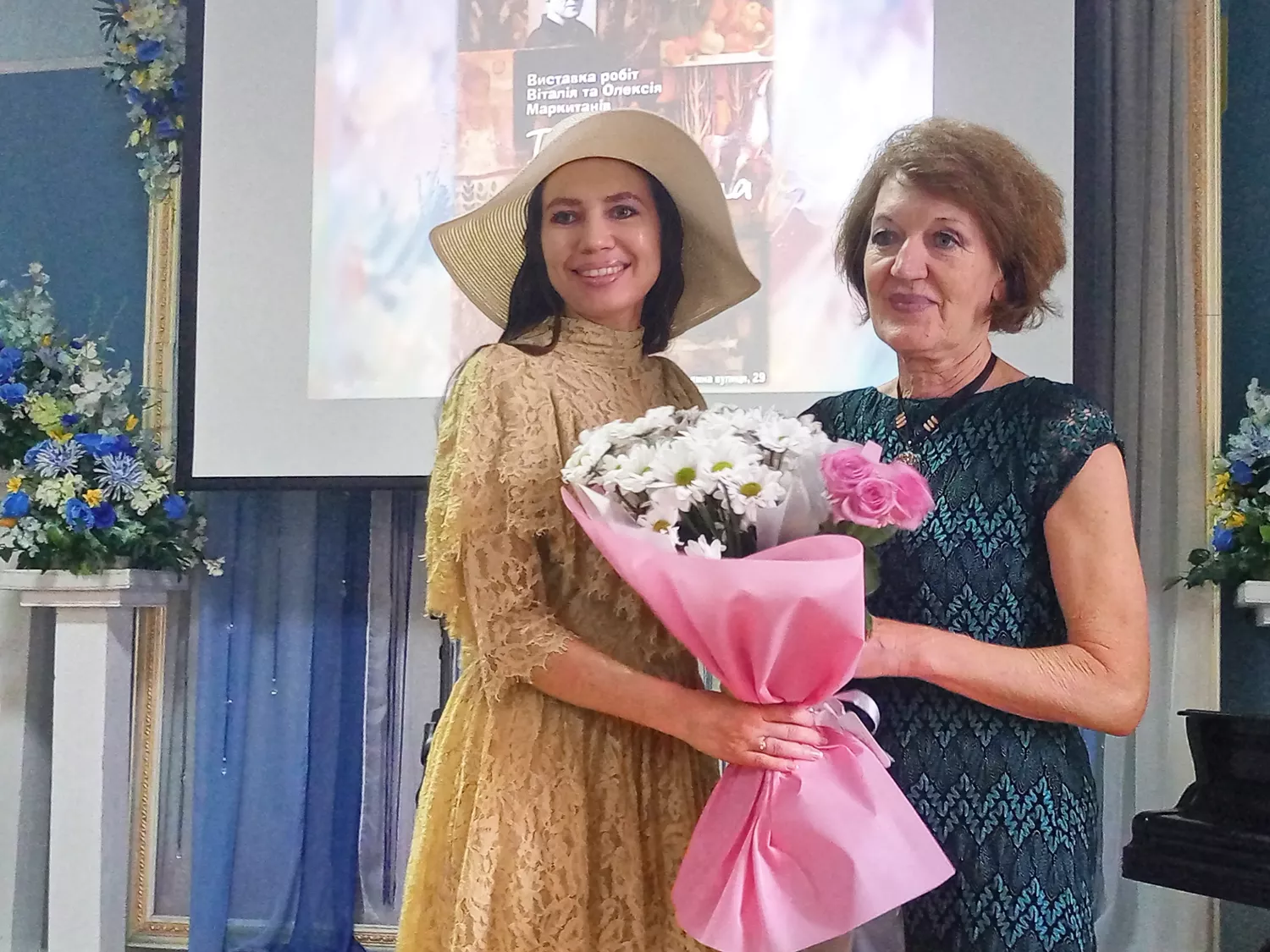 Відкриття виставки двох миколаївських митців — батька й сина — «Два Маркитани». Фото: Галина Сеннікова, МикВісті