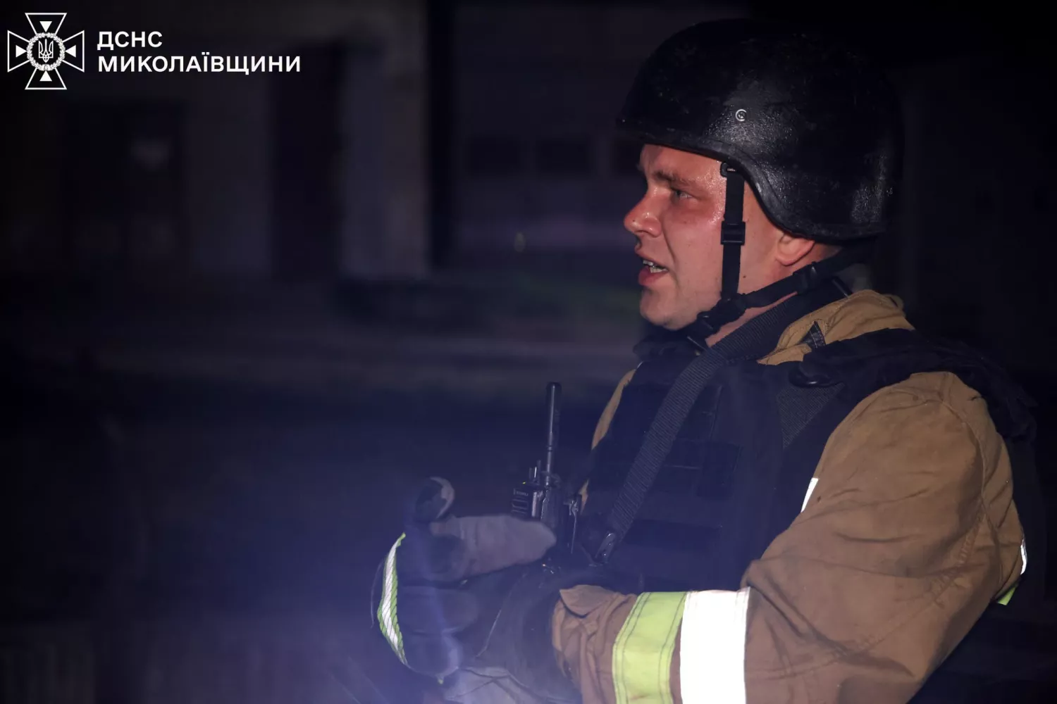 Рятувальники показали наслідки атаки на підприємство в Миколаєві 4 липня. Фото: ДСНС