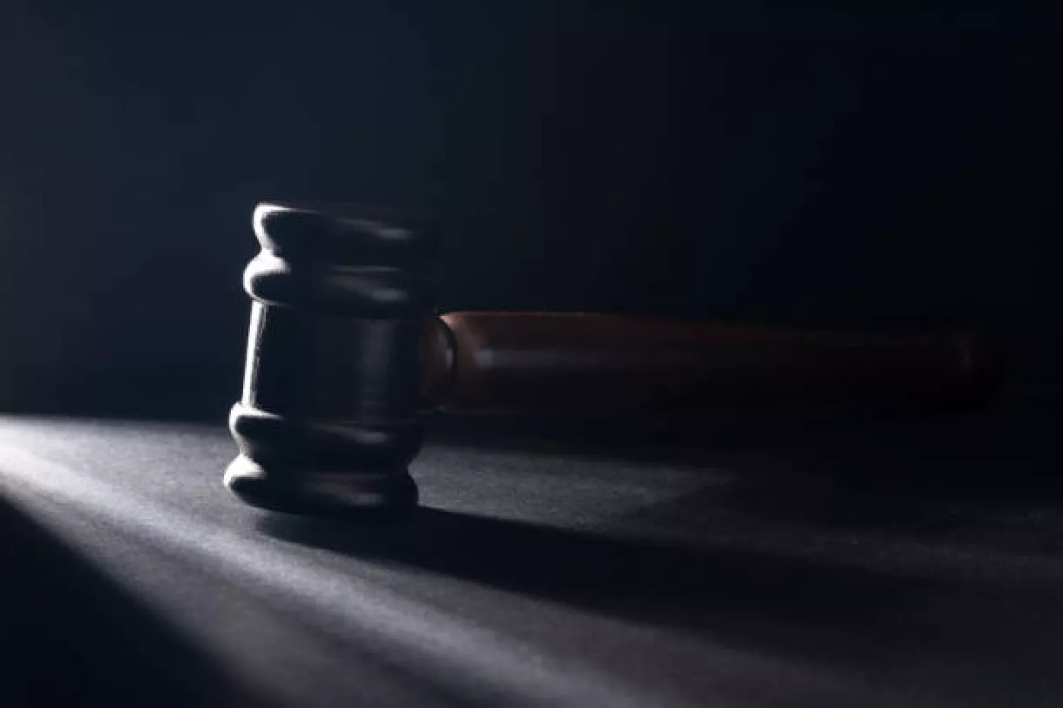 Підозра окупаційному силовику за катування жінки у Новій Каховці. Ілюстративне фото istockphoto