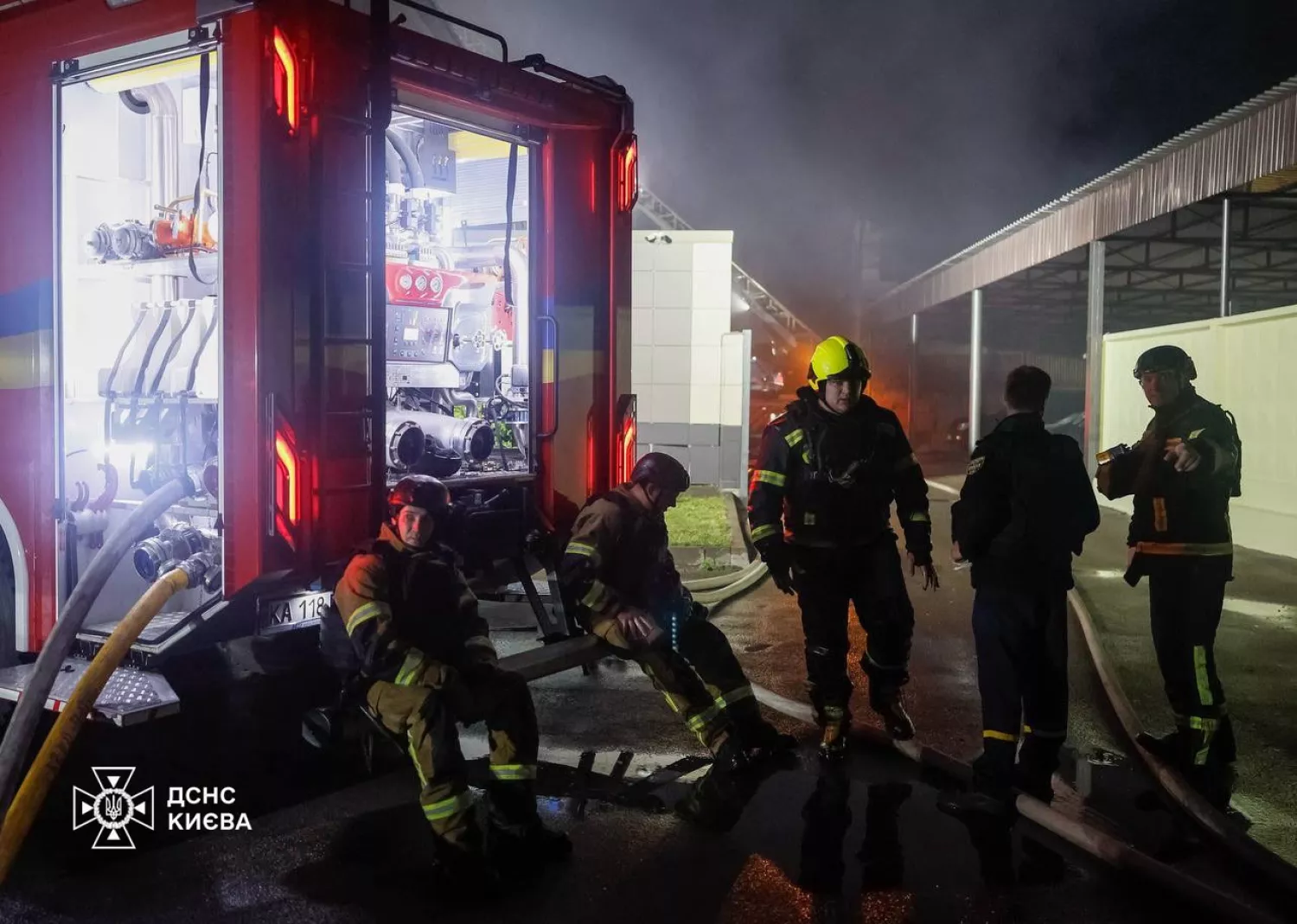 Наслідки російського ракетного удару по Києву, 8 липня 2026 року. Фото: ДСНС Києва