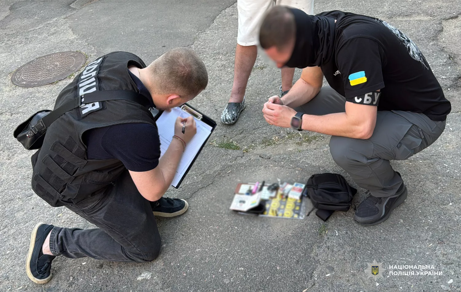 В Одесі на хабарі у тисячу літрів пального затримали посадовця ТЦК. Фото поліція Одеської області