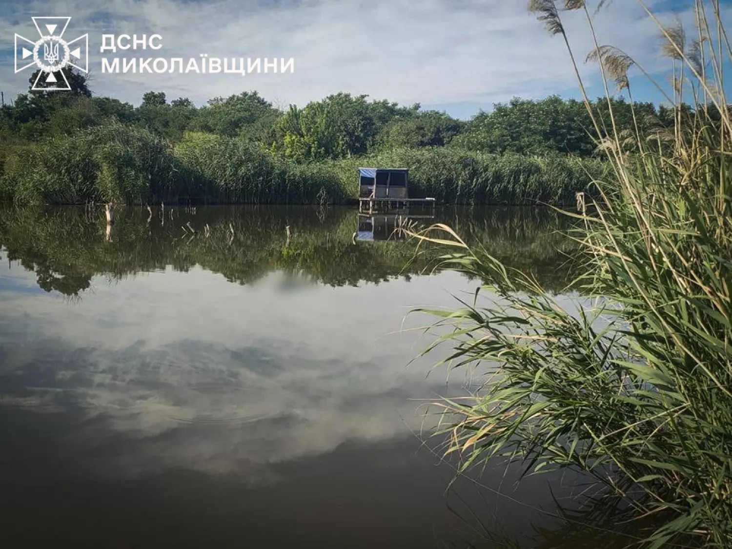 На Первомайщині з річки дістали тіло чоловіка. Фото: ДСНС