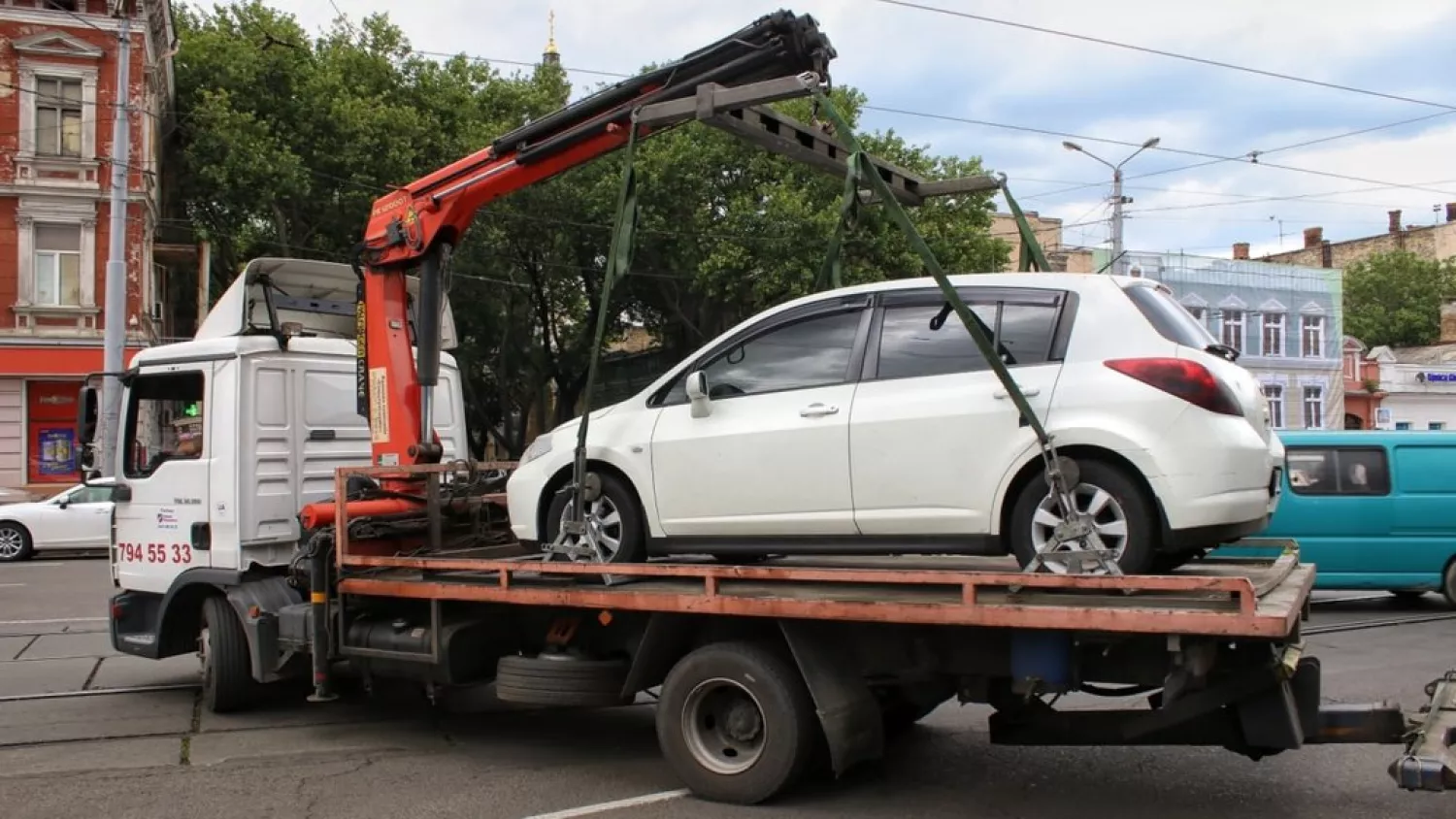 Евакуація авто в Одесі. Ілюстративне фото: Суспільне