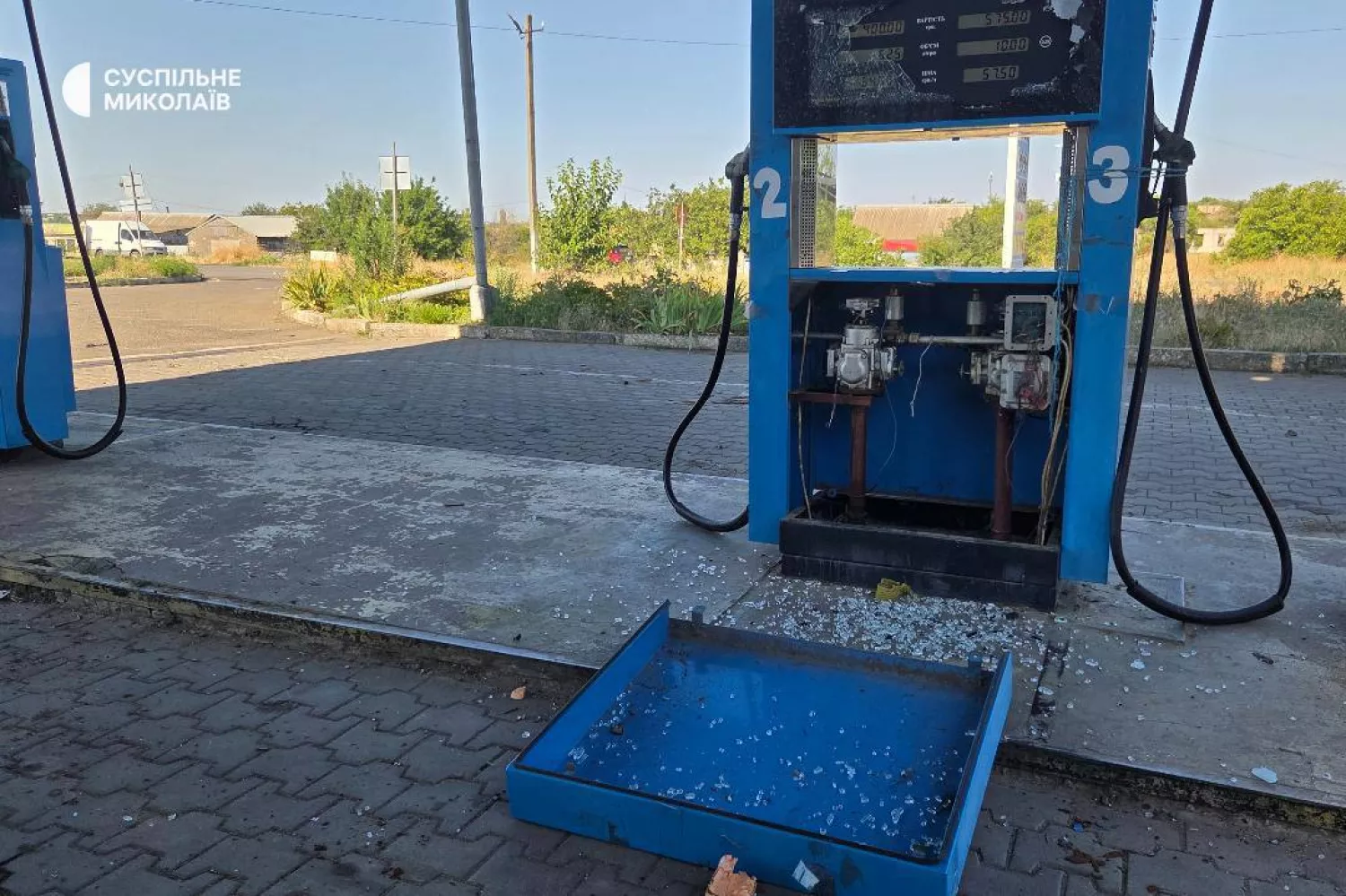 1 серпня росіяни поцілили в АЗС на Миколаївщині. Фото: Суспільне Миколаїв