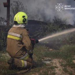 За добу вогнеборці загасили 24 пожежі на Миколаївщині. Фото: ДСНС