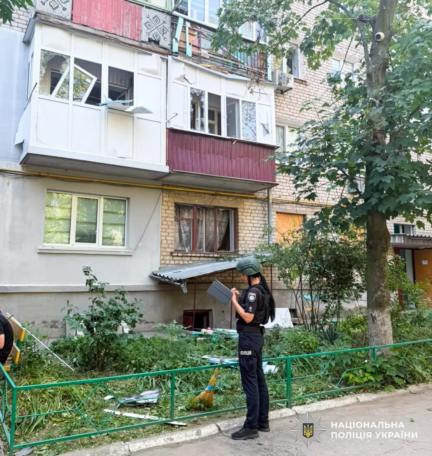 У поліції розповіли про наслідки нічної атаки на Миколаївщину 11 серпня. Фото: Нацполіція