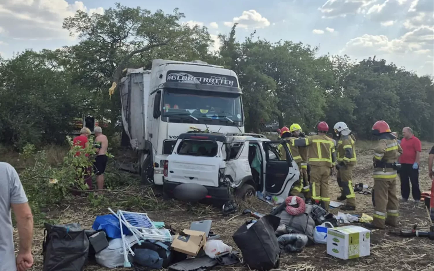 ДТП на Миколаївщині поблизу села Половинки. Фото: Нацполіція
