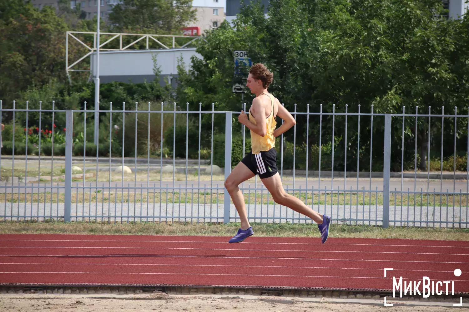 У Миколаєві провели чемпіонат з легкої атлетики. Фото: МикВісті