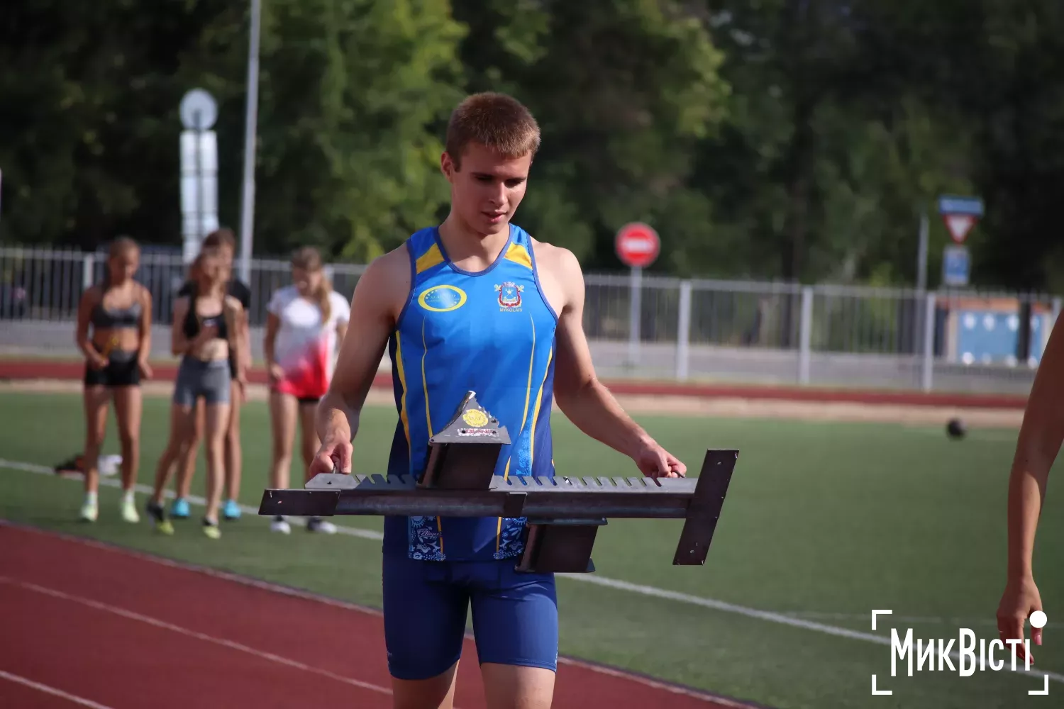 У Миколаєві провели чемпіонат з легкої атлетики. Фото: МикВісті