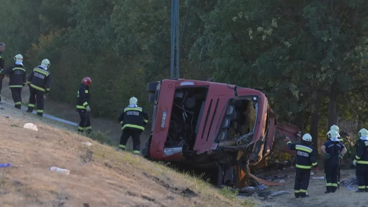 В Угорщині перекинувся автобус із польськими паломниками. Фото: EPA
