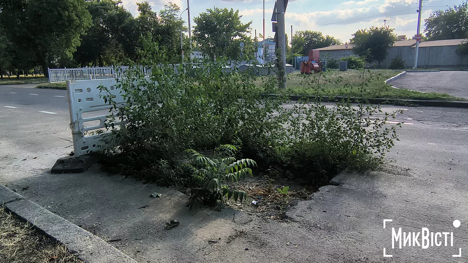 Водоканал ще не відновив покриття на 370 ділянках після ремонту мереж у Миколаєві. Фото: МикВісті