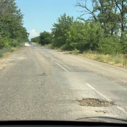 Стан дороги від Малої Коренихи у напрямку Радісного Саду. Фото редакції «МикВісті» надали читачі