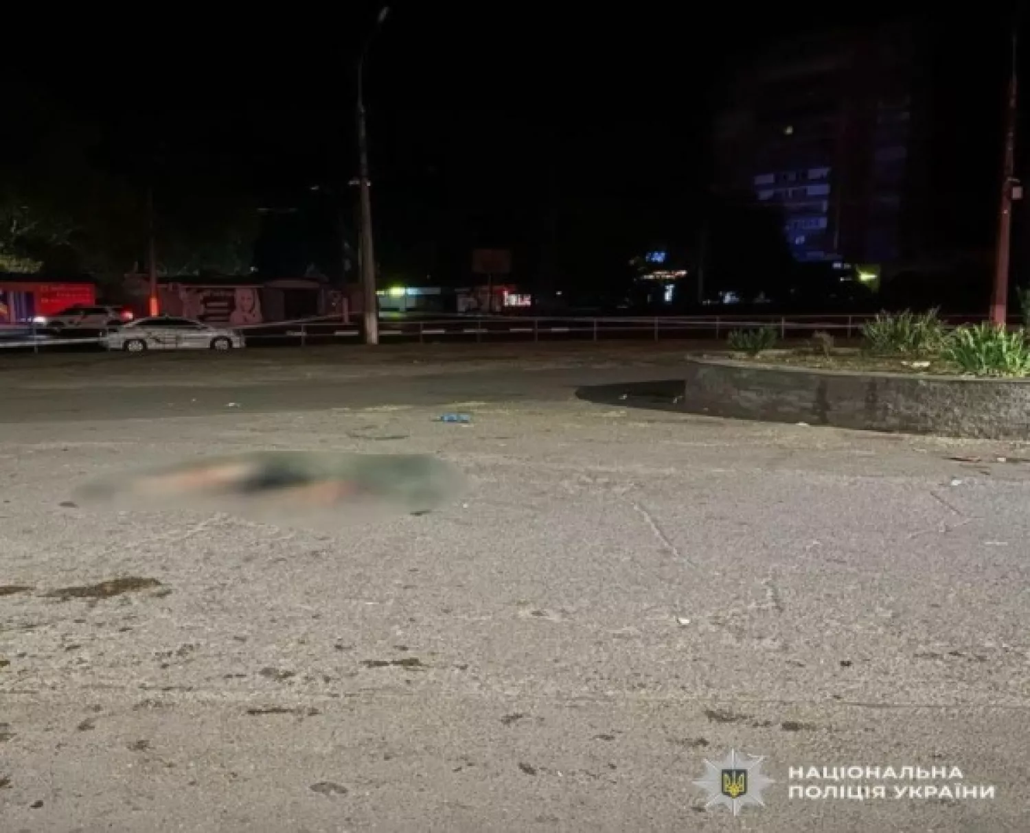 Нічний конфлікт біля супермаркету у Миколаєві: поліція затримала підозрюваного. Фото: Нацполіція