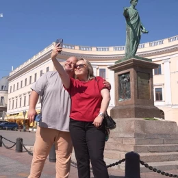 В Одесі повністю відкрили пам'ятник Дюку де Рішельє. Фото Суспільне Одеса