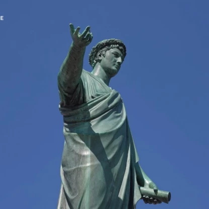 В Одесі повністю відкрили пам'ятник Дюку де Рішельє. Фото Суспільне Одеса