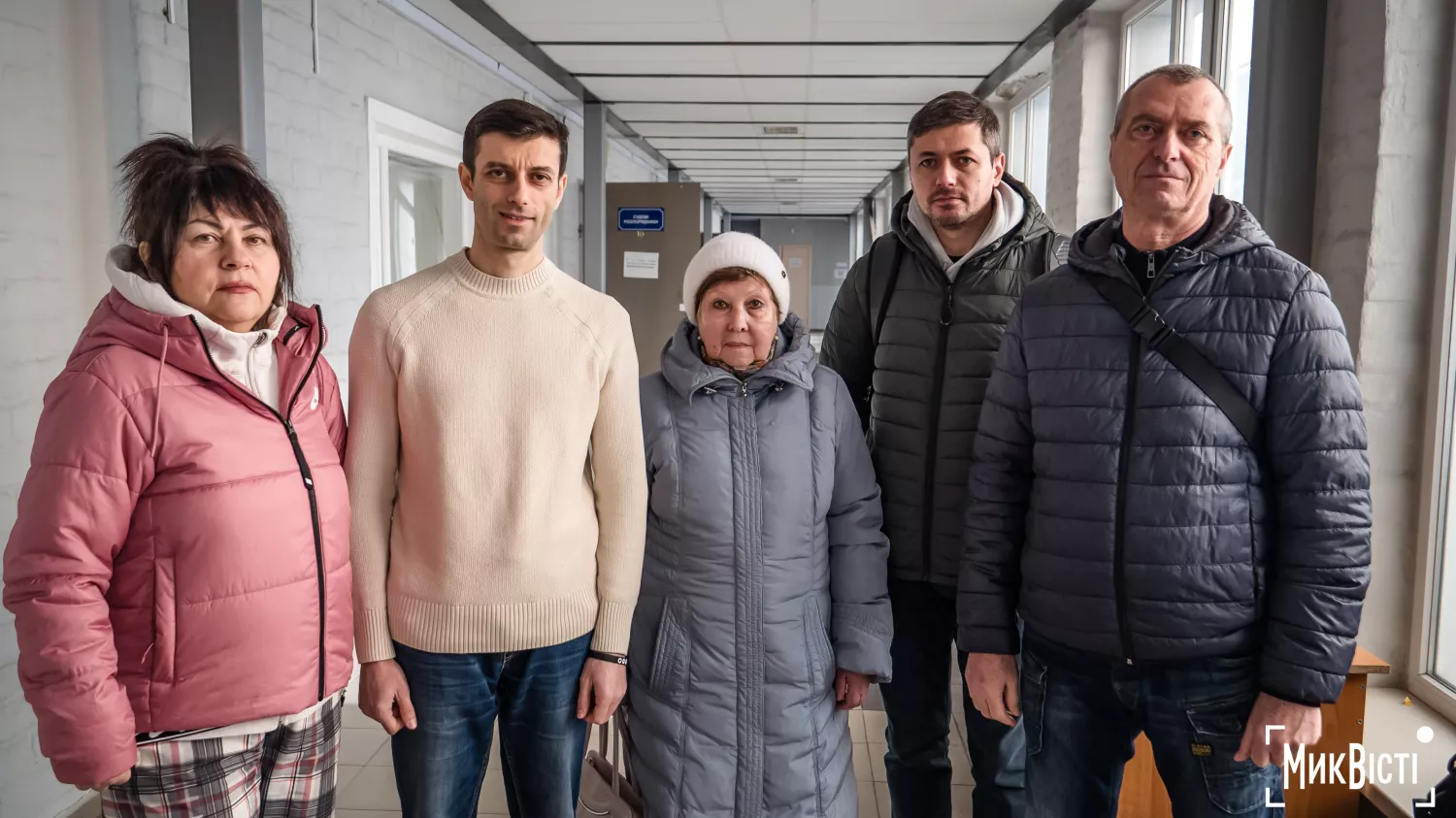 Мешканці Соляних, які оскаржили будівництво АЗС біля будинків. Фото: «МикВісті»