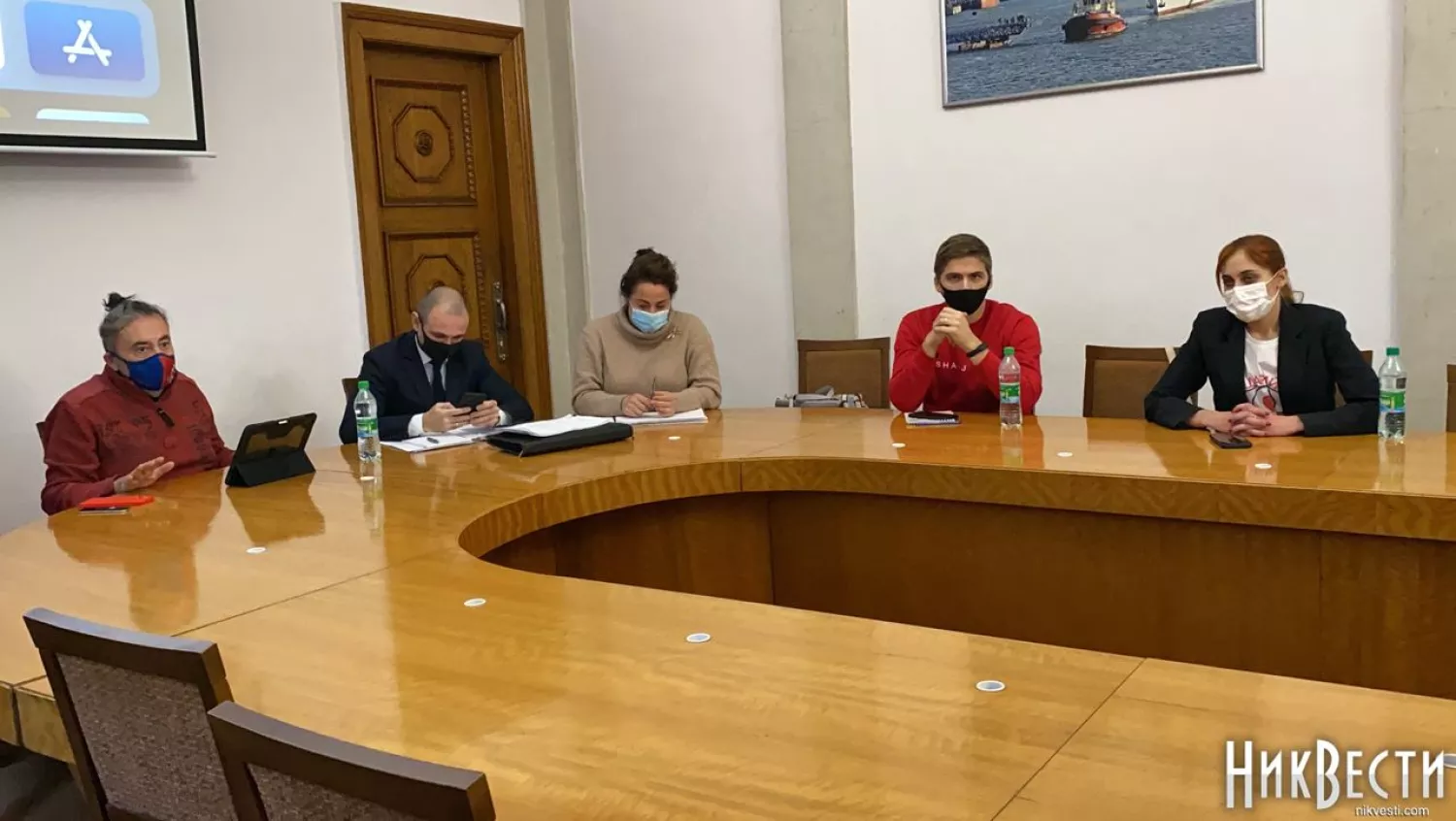 Тимчасова депутатська комісія, яка у грудні 2020 року розробляла новий регламент міськради Миколаєва, фото з архіву НикВести