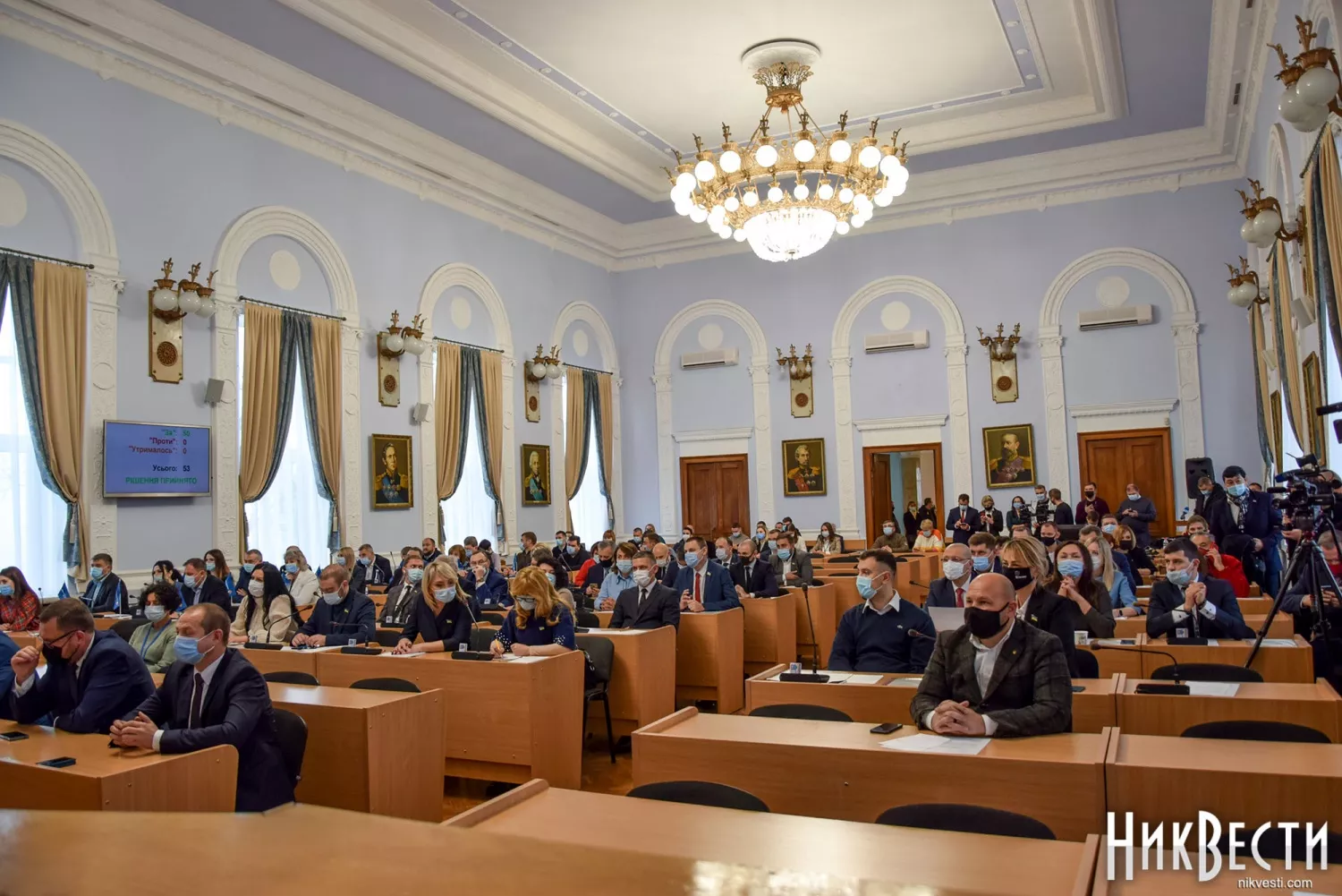 Одне з перших засідань Миколаївської міської ради у грудні 2020 року, які тоді проходили у сесійній залі, фото з архіву НикВести