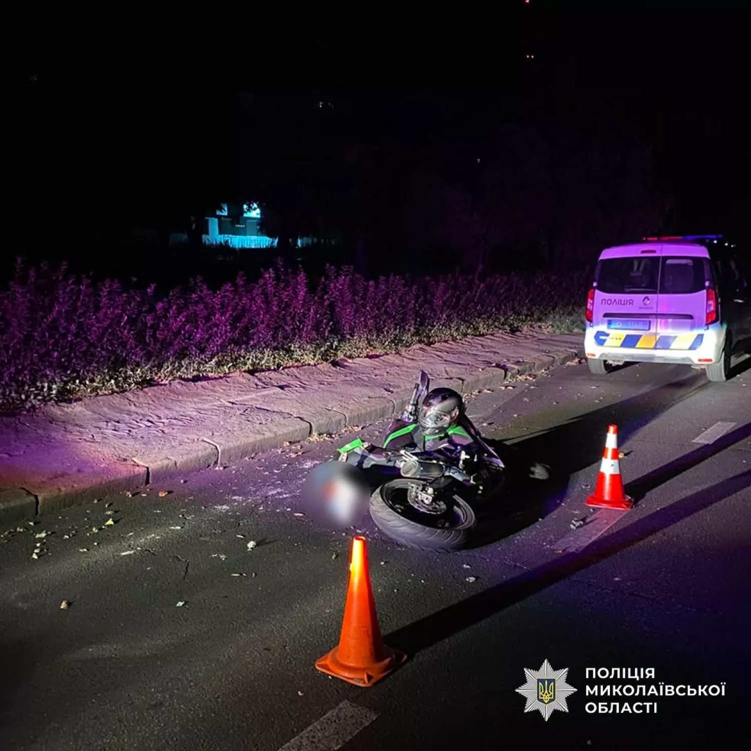 У Миколаєві поліція відкрила кримінальне провадження після нападу на мотоциклістку. Фото: поліція Миколаївської області