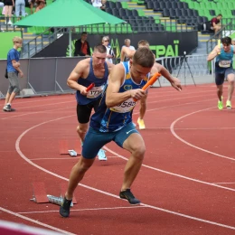Збірна Миколаївщини посіла третє місце на чемпіонаті України з естафетного бігу. Фото: МикВісті
