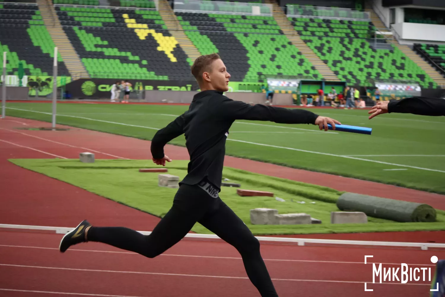 Збірна Миколаївщини посіла третє місце на чемпіонаті України з естафетного бігу. Фото: МикВісті