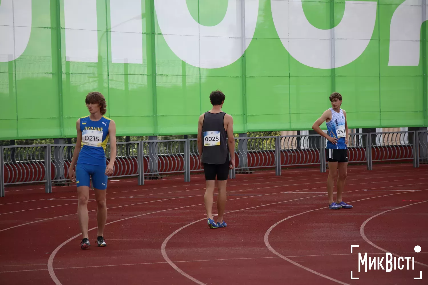 Збірна Миколаївщини посіла третє місце на чемпіонаті України з естафетного бігу. Фото: МикВісті