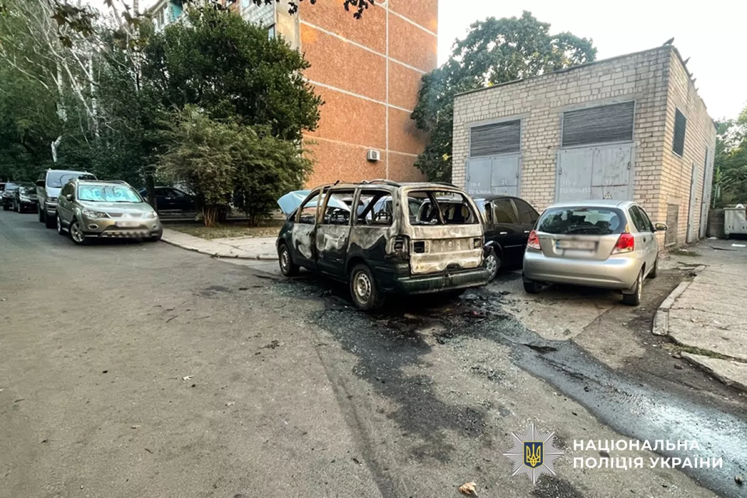 Після сварки із сусідом 40-річний чоловік підпалив машину у Південноукраїнську. Фото: поліція Миколаївської області