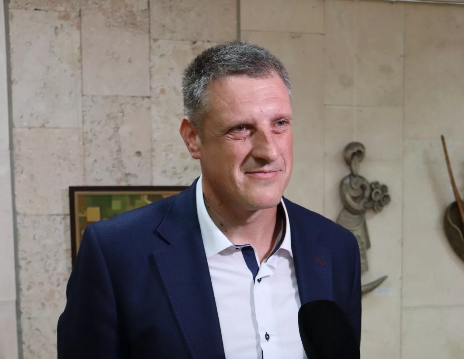 Завідувач кафедри Чорноморського національного університету імені Петра Могили Юрій Одробінський. Фото: Центральна бібліотека ім.М.Л. Кропивницького м.Миколаїв