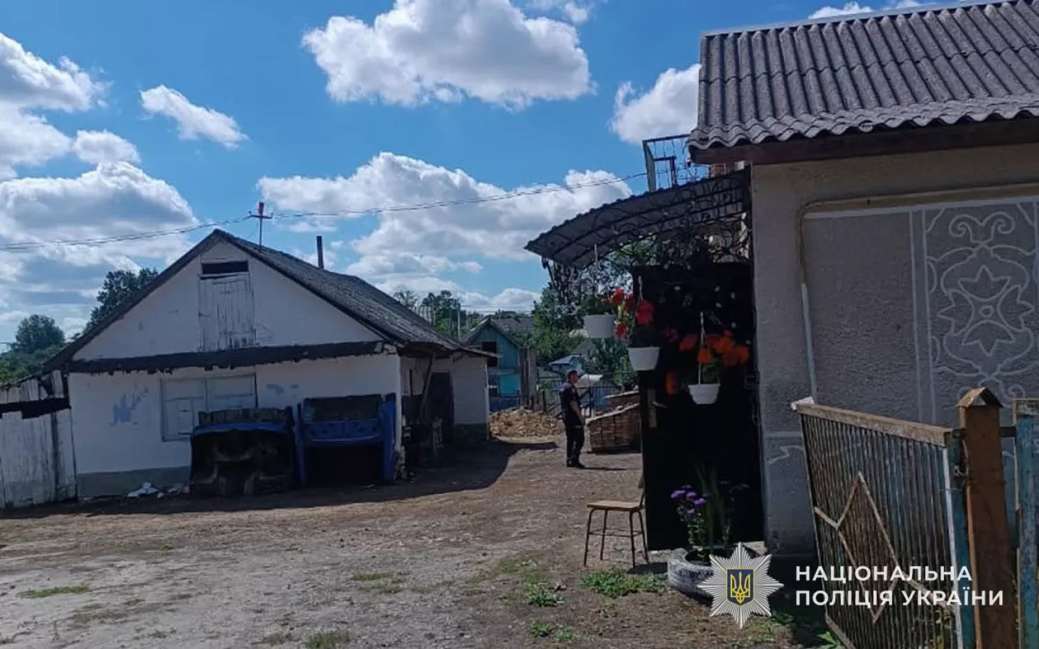 На Тернопільщині родина отруїлася засобом від гризунів. Фото: Нацполіція