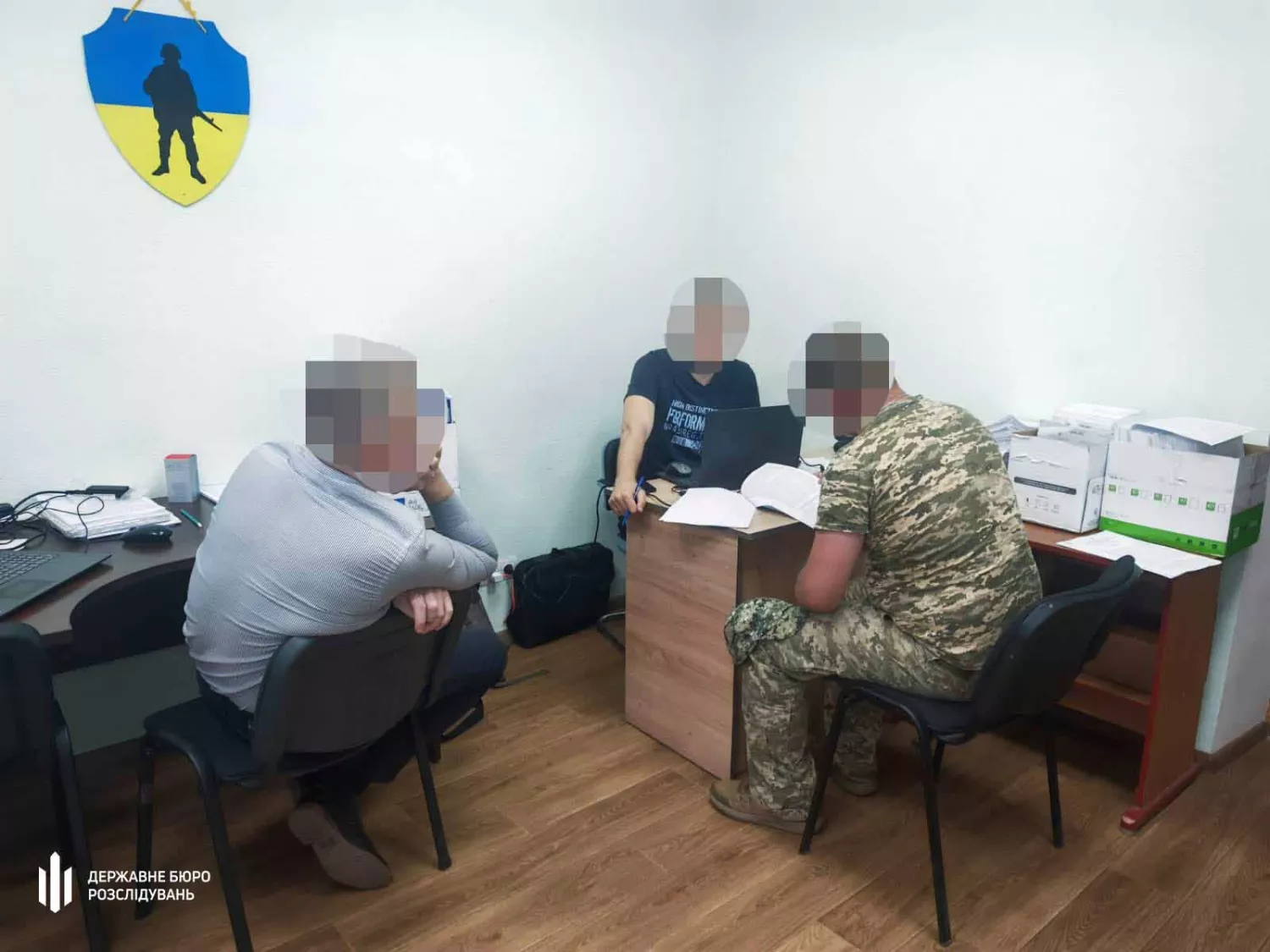 На Миколаївщині судитимуть командира через фіктивні «бойові» для 20 військових. Фото: ДБР