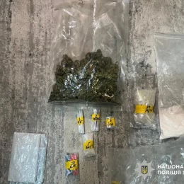 На Миколаївщині затримали трьох підозрюваних у наркоторгівлі. Фото: Нацполіція