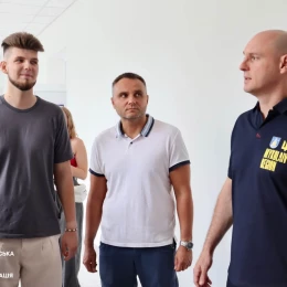 Сєнкевич, Решетілов та молодіжний конгресмен перевірили готовність шкіл Миколаєва до 1 вересня. Фото: Миколаївська ОВА