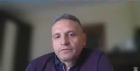 Заступник начальника управління транспортного комплексу, зв’язку та телекомунікацій Олег Кукса. Скриншот з трансляції сесії