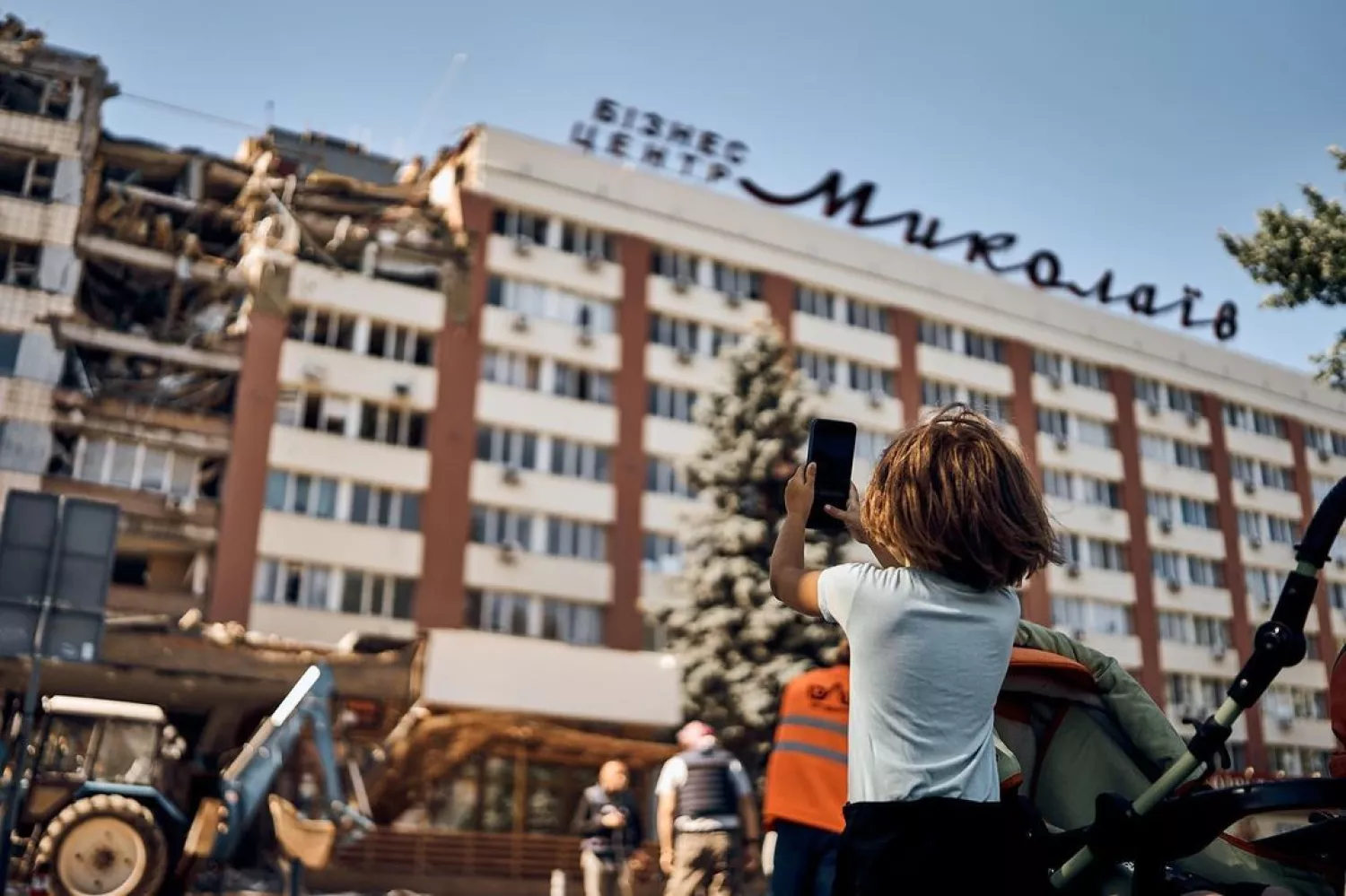 Зруйнована будівля готелю «Миколаїв», фото: Костянтин і Влада Ліберови