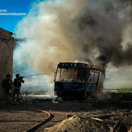 Рятувальники показали, як ліквідовували наслідки атаки на Миколаївщині 2 серпня. Фото: ДСНС
