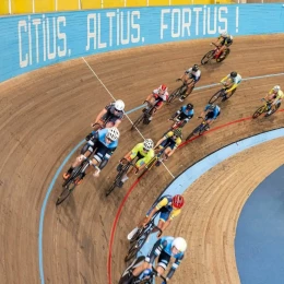 Миколаївські спортсменки стали призерками чемпіонату України з велоспорту на критому треку. Фото: Львівська федерація велоспорту