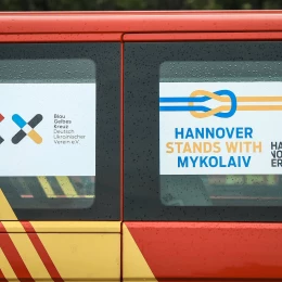Ганновер передав Миколаєву п&rsquo;ять автомобілів для комунальних служб. Фото: Олександр Сєнкевич