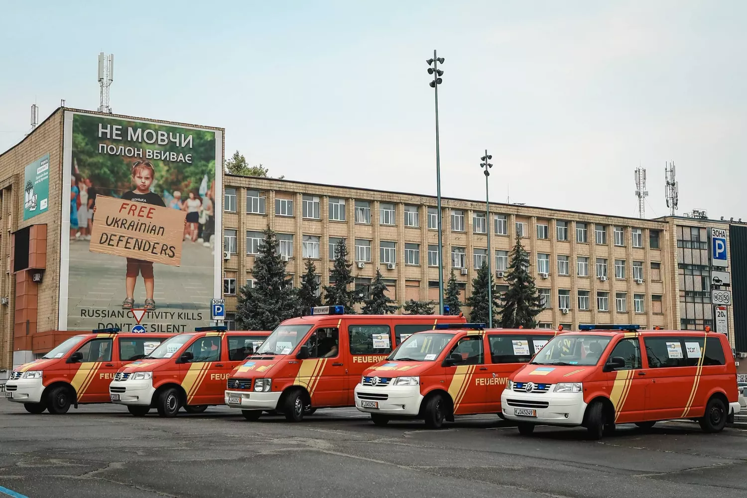 Ганновер передав Миколаєву п&rsquo;ять автомобілів для комунальних служб. Фото: Олександр Сєнкевич
