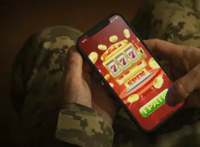 Уряд хоче перевіряти військових та правоохоронців на ігрову залежність. Фото: armyinform.com.ua