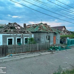 Наслідки обстрілу Миколаєва 4 серпня 2026 року. Фото: Миколаївська ОВА