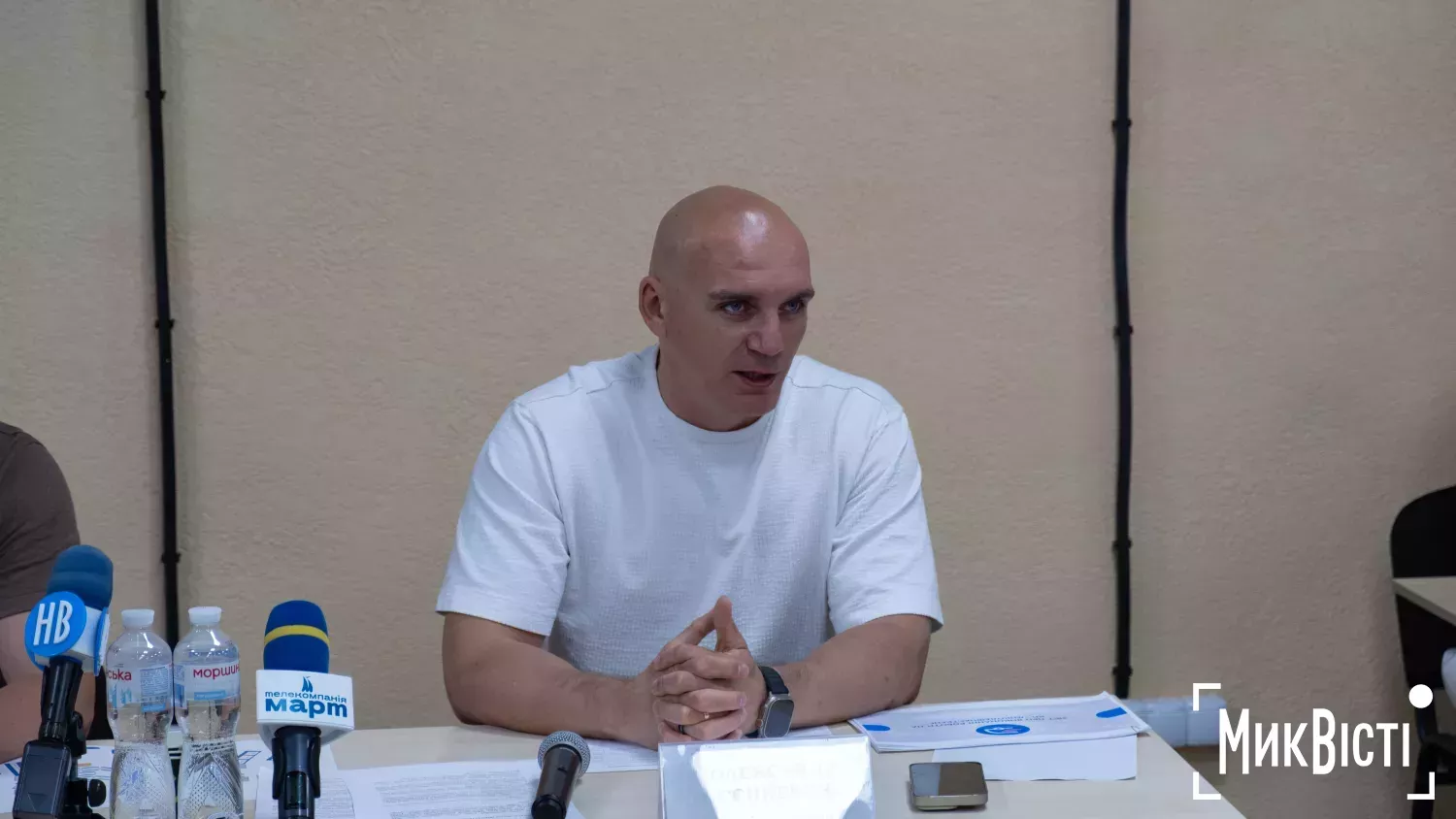 Мер доручив розібратися з вул. Новозаводською, яку хотіли ремонтувати у бетоні. Фото: МикВісті