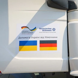 Німецькі партнери передали Миколаєву вантажівку з краном-маніпулятором. Фото: Миколаївська міська рада