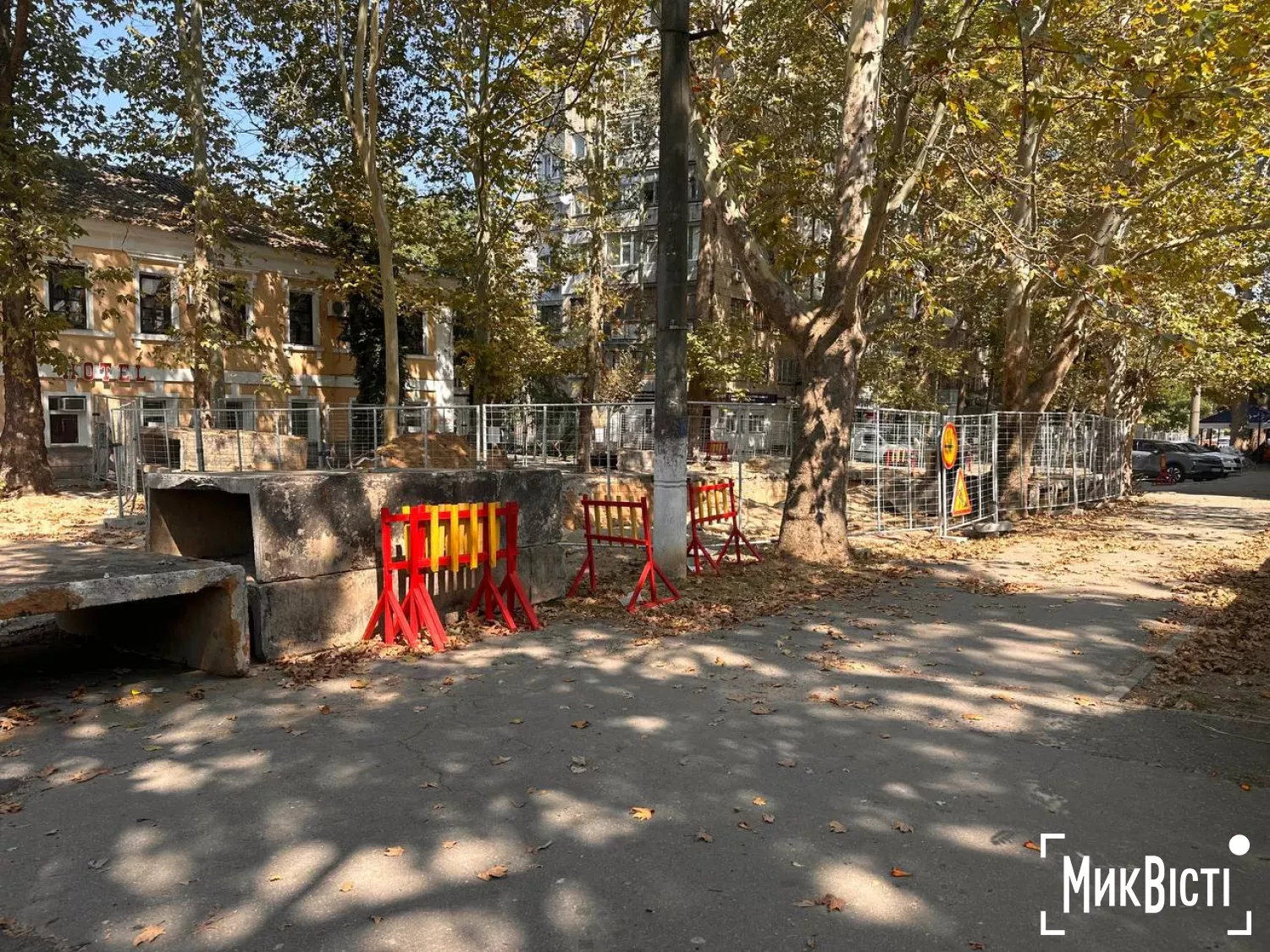 Ремонт теплотраси по вулиці Павла Скоропадського. Фото: НикВести