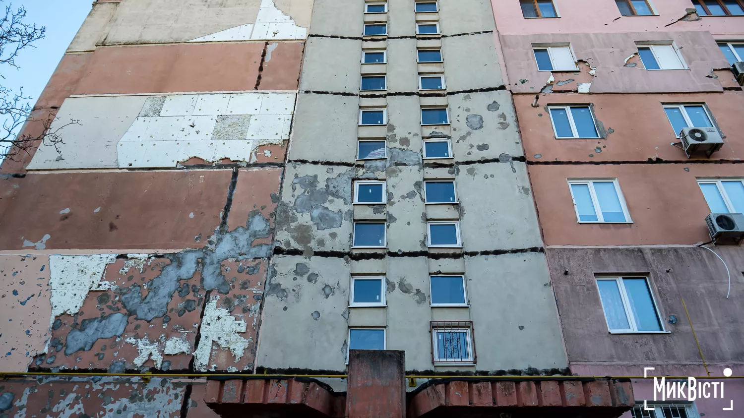 Житловий будинок у Корабельному районі, квітень 2025 року, фото: «NikVesti»