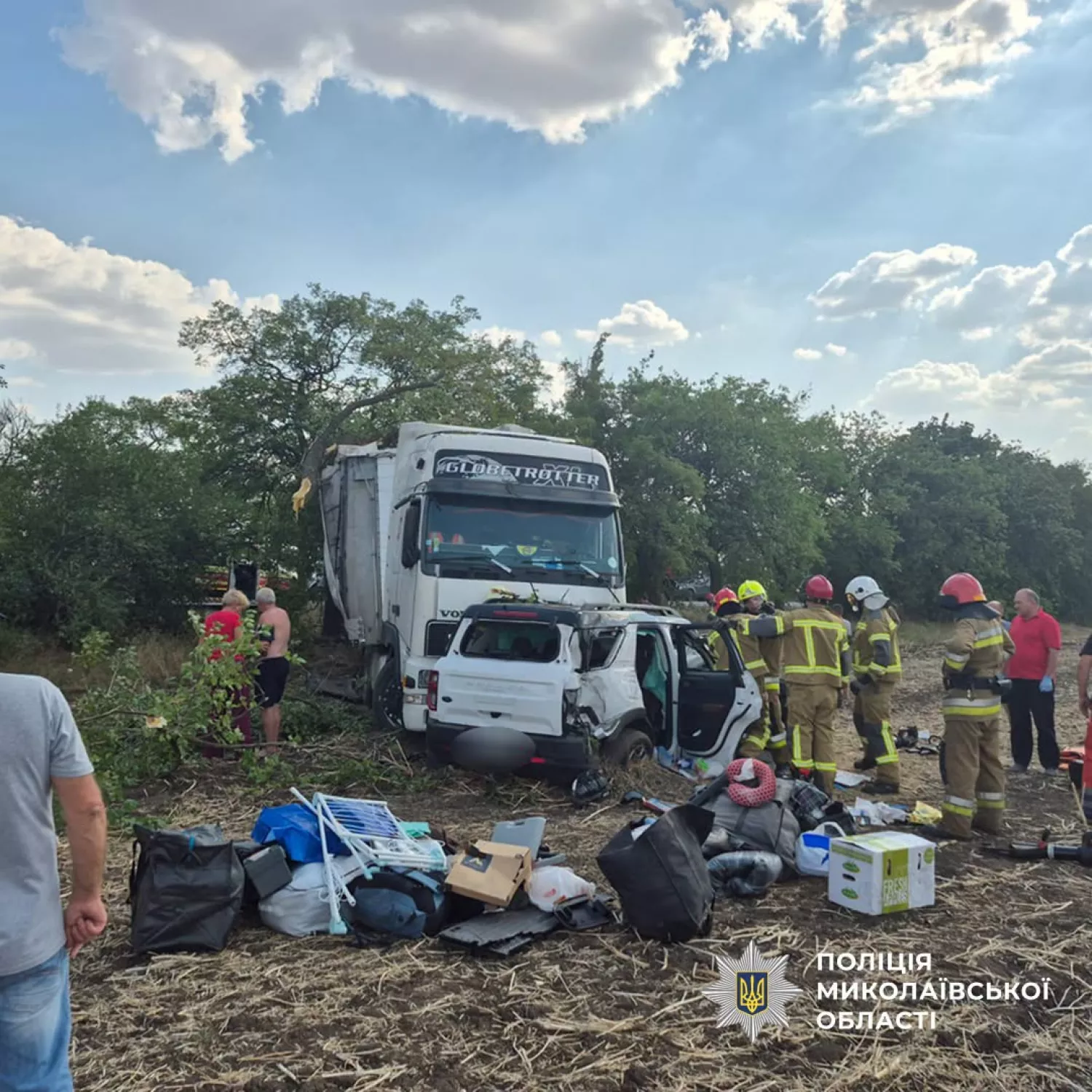 ДТП на Миколаївщині поблизу села Половинки. Фото: Нацполіція